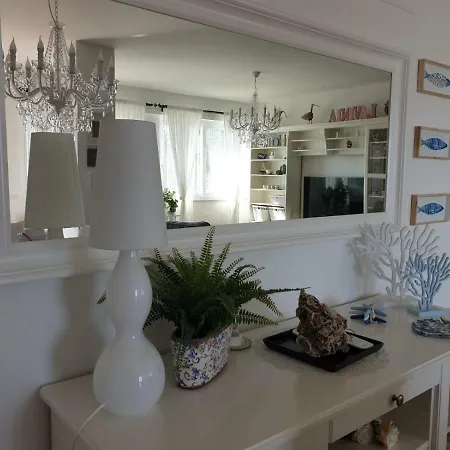 Residenza Gli Oleandri Apartamento *