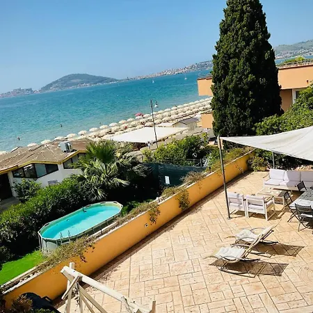 Residenza Gli Oleandri * Formia